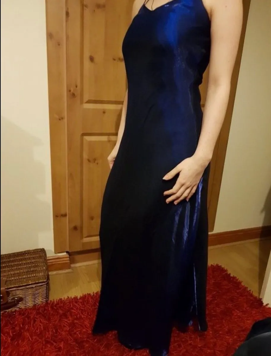 Dresses - Image 4