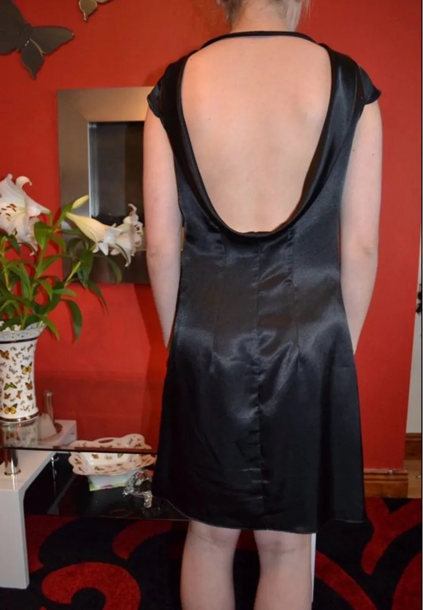 Dresses - Image 4