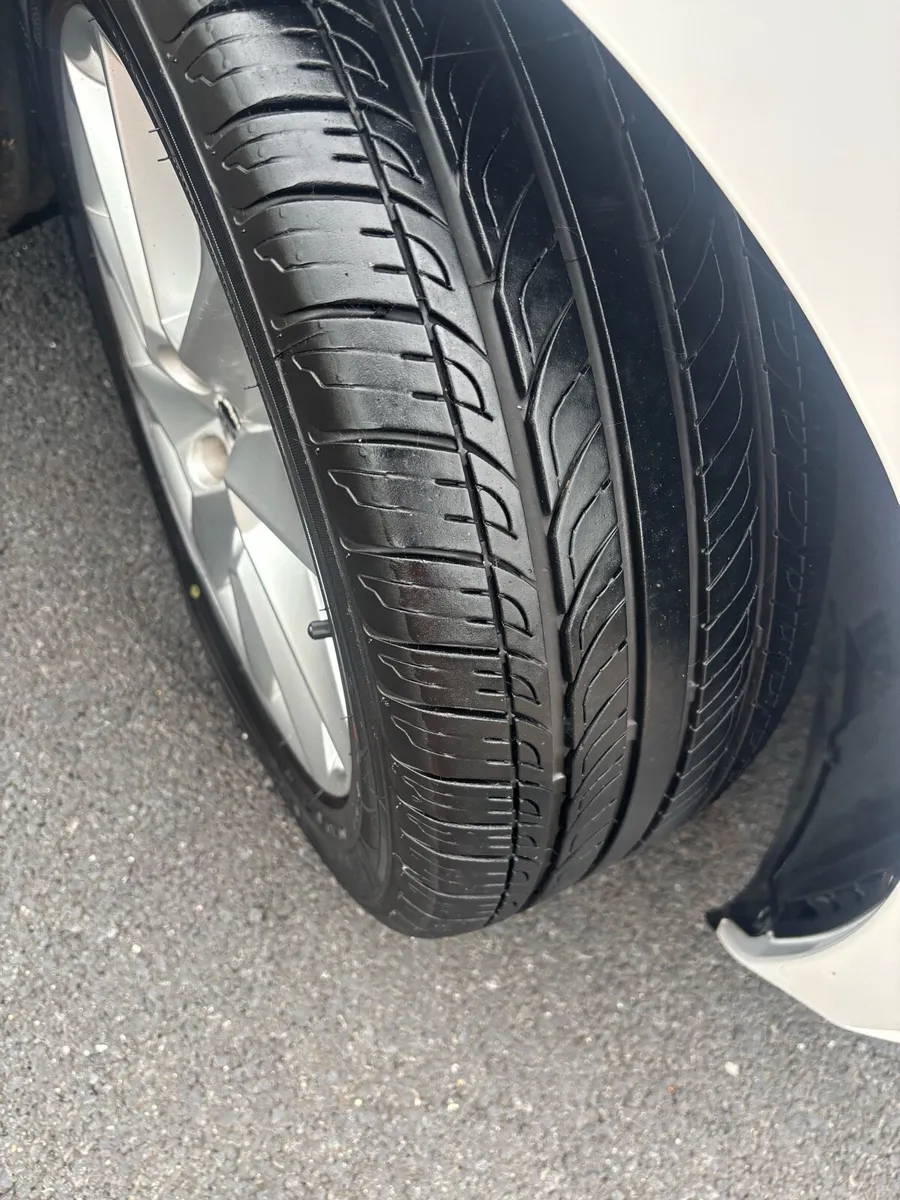 Skoda supurb 17inch alloys - Image 2