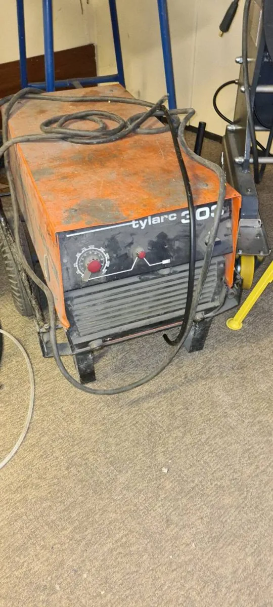 Heavy duty stick welding machine