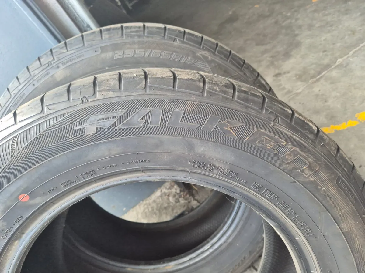 Landrover wheels and tyres, JOB LOT €150.00. - Image 4