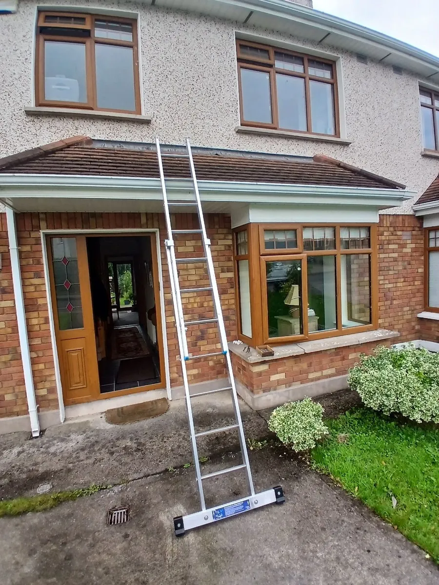 2-section aluminium ladder as new