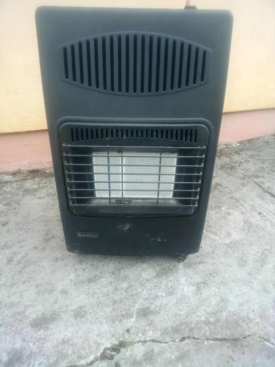 Gas heater - Image 1