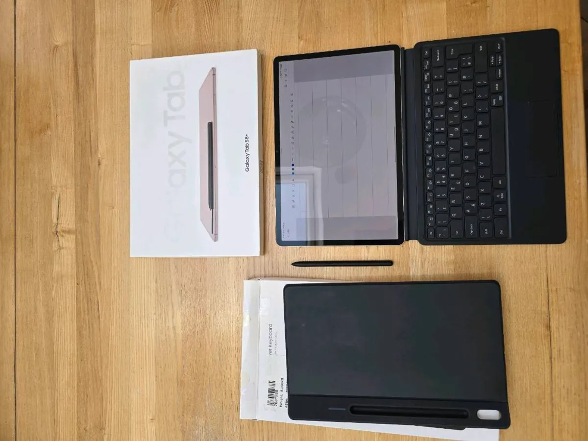 Galaxy Tab S8+ with Keyboard Cover - Image 2