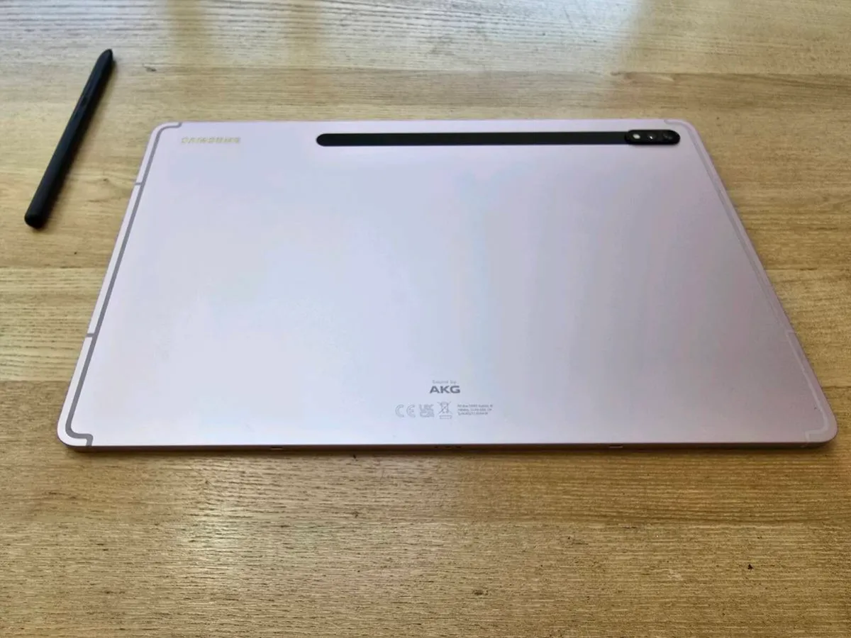 Galaxy Tab S8+ with Keyboard Cover - Image 4