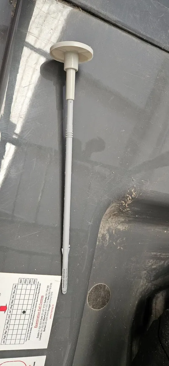 Insulation fixings - Image 1