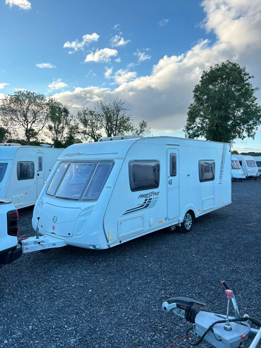 Swift Freestyle 4 Berth Fixed Bed Caravan - Image 2