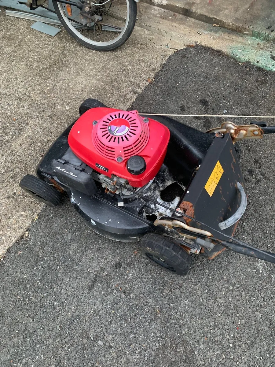 Honda mower - Image 3