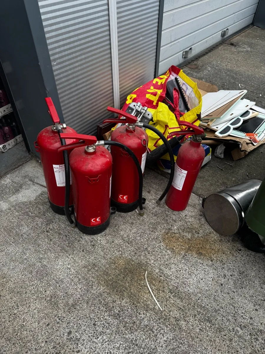 Fire extinguisher