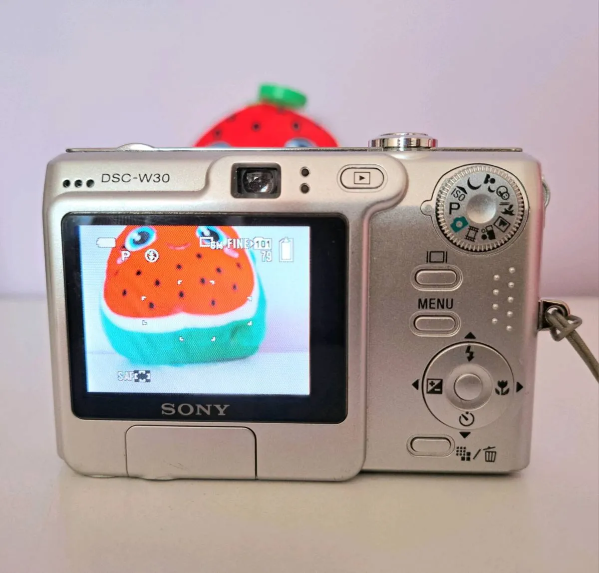 Sony cybershot w30 - Image 3
