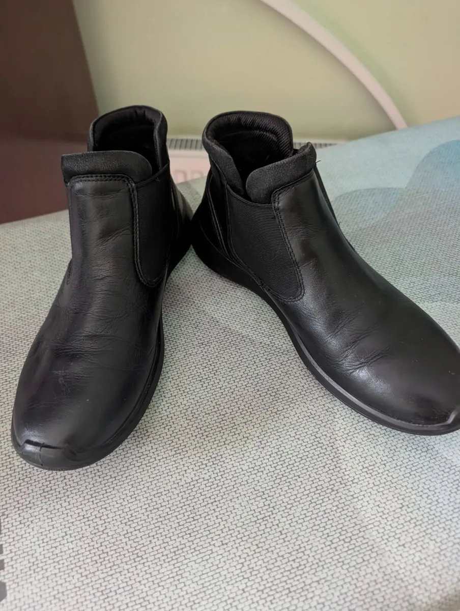 Women's Ecco Chelsea boots, leather. - Image 1