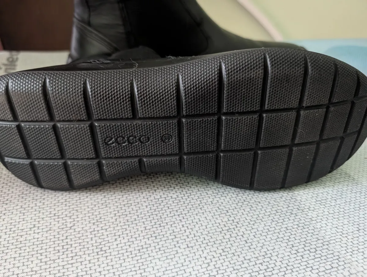 Women's Ecco Chelsea boots, leather. - Image 3