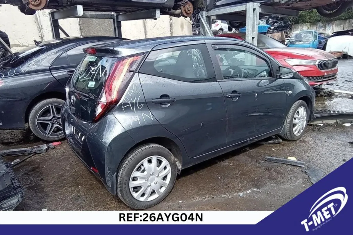 2021 TOYOTA  AYGO BREAKING FOR PARTS - Image 4