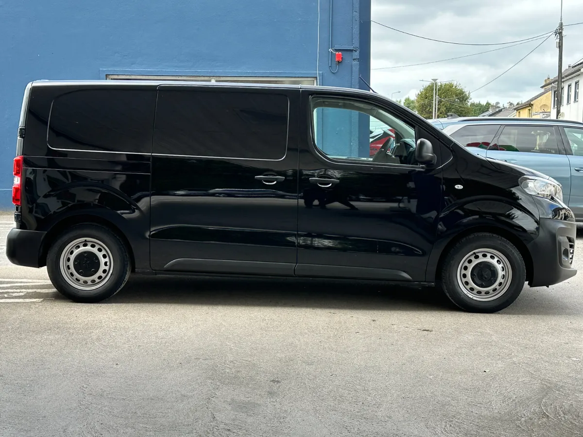 Peugeot Expert Professional STD 1.5 HDI 120 - Image 3