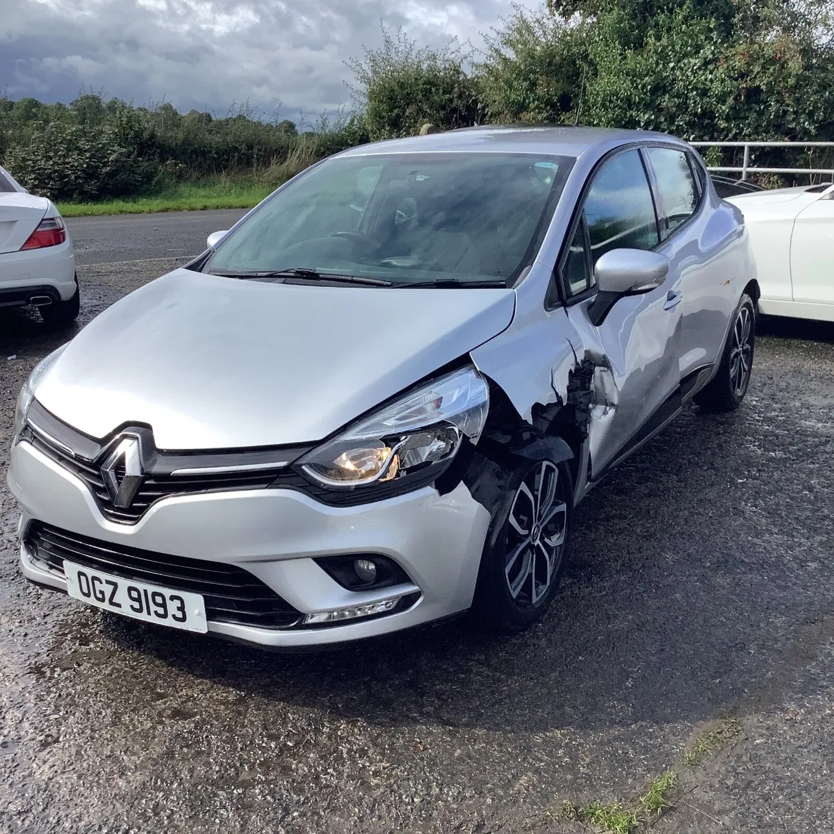Renault Clio play tce 898cc 5 dr sep 2019 silver - Image 1