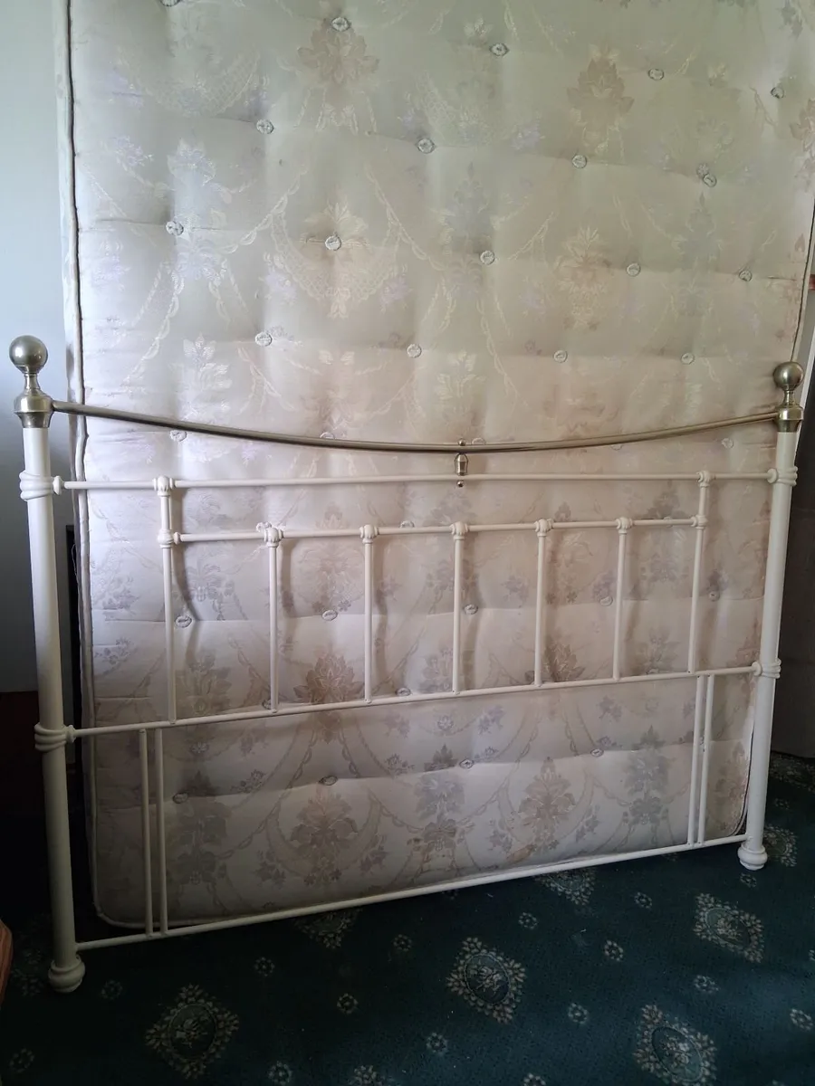 5Ft Headboard & mattress - Image 1