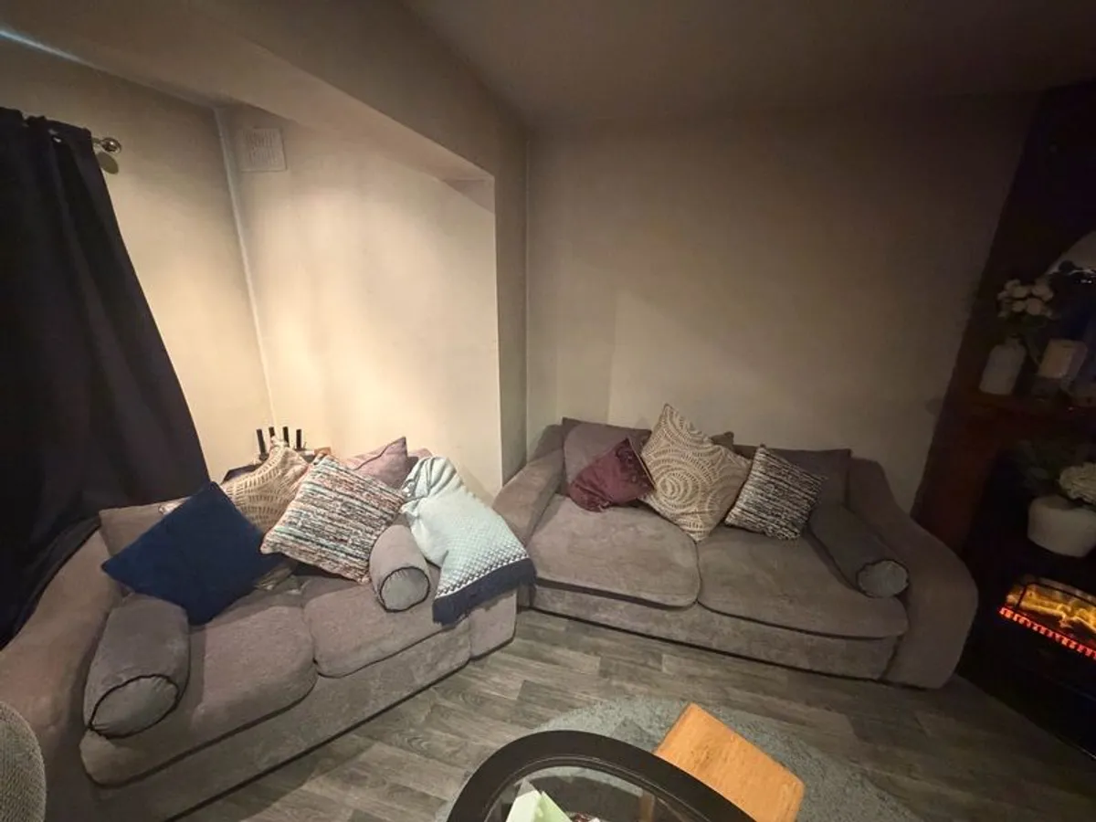 2 seater and 3 seater - Image 3