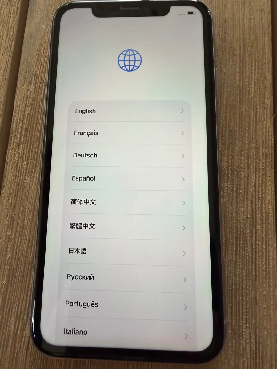 iPhone 11 - Image 2