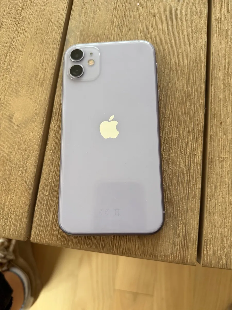 iPhone 11 - Image 3