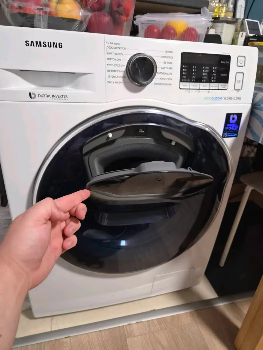 Washing machine/Dryer - Image 2