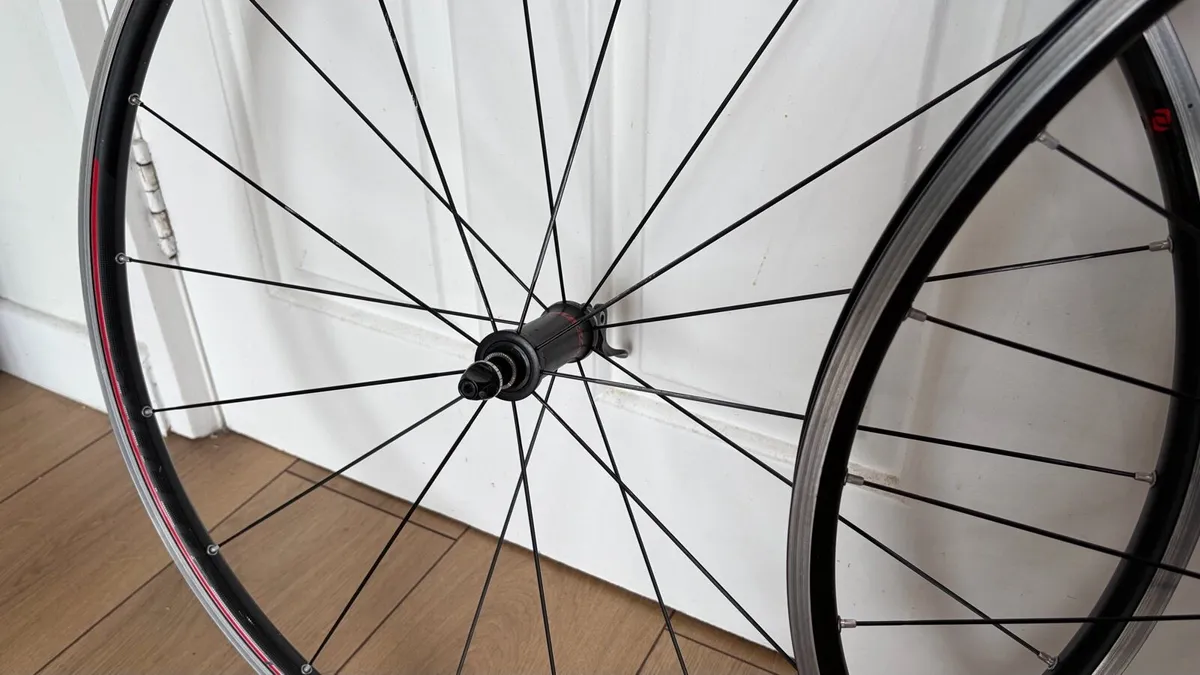 SYNCROS ROADBIKE WHEELSET 700C - Image 4