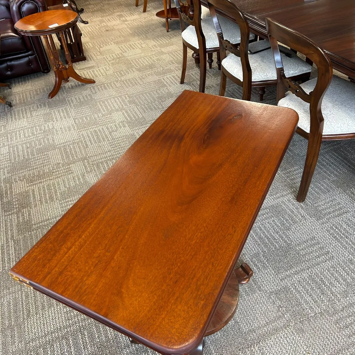 Handsome 19th century antique mahogany games/tea t - Image 2