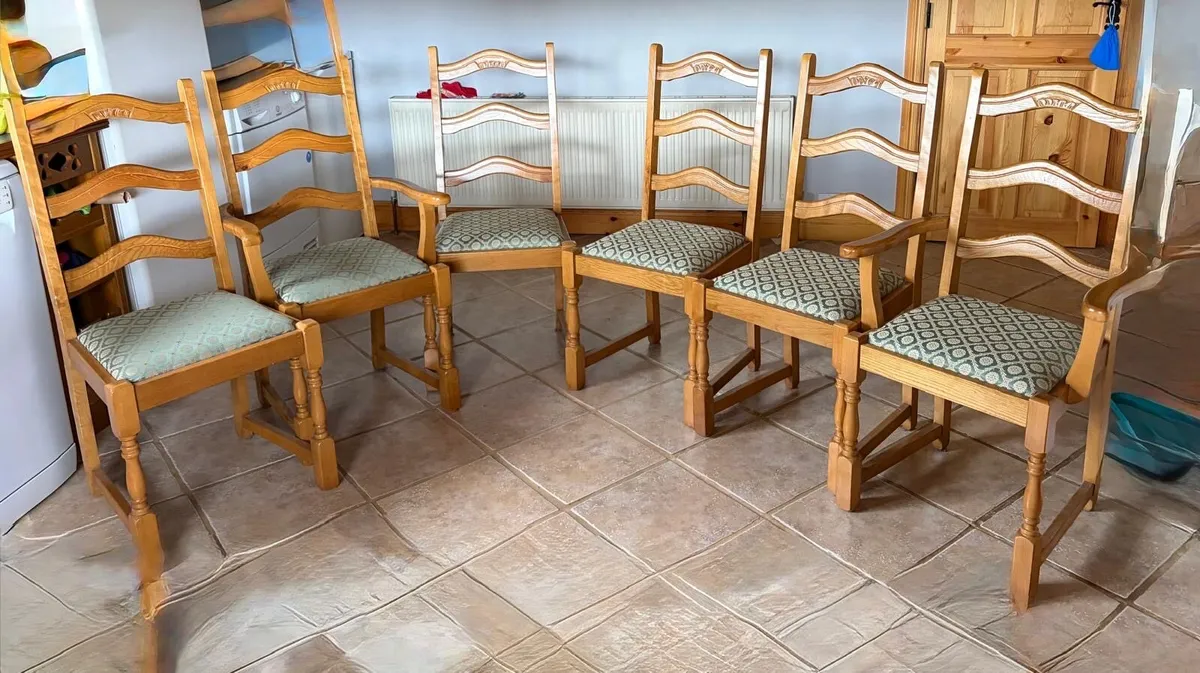 6 kitchen chairs - Image 1