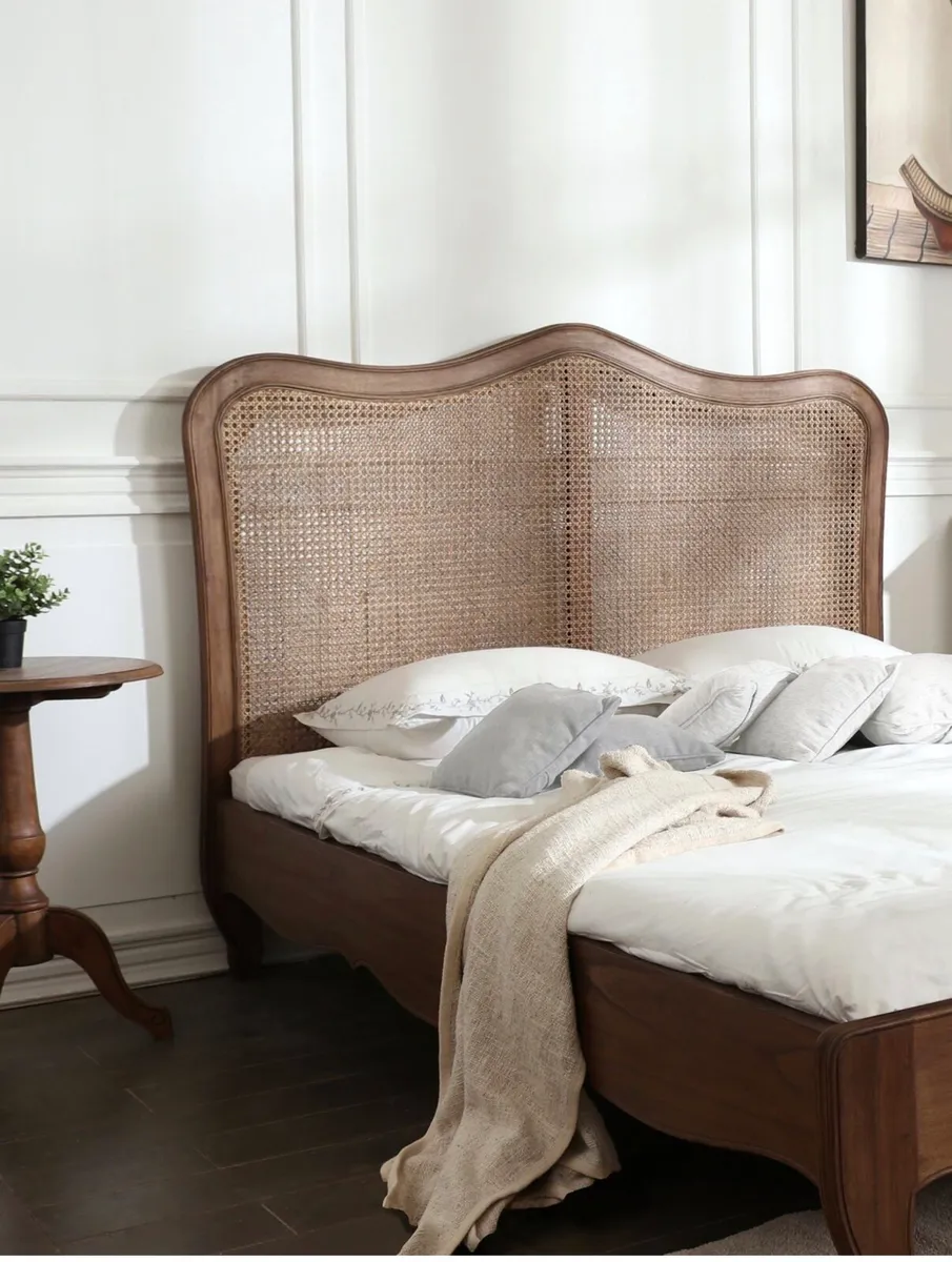 Laura Ashley bed frame king size - Image 1