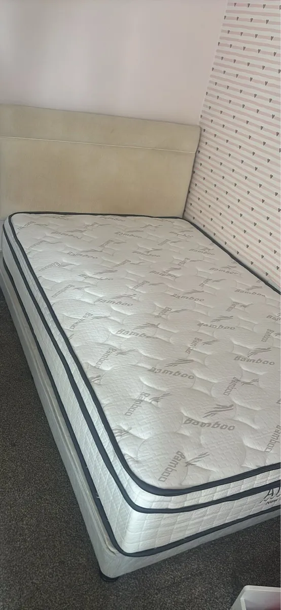 4 ft Small double bed - Image 1