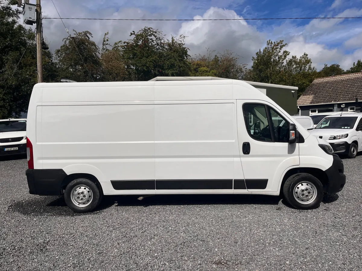 Peugeot Boxer L3H2 2.2L 140BHP (1 Owner) - Image 4