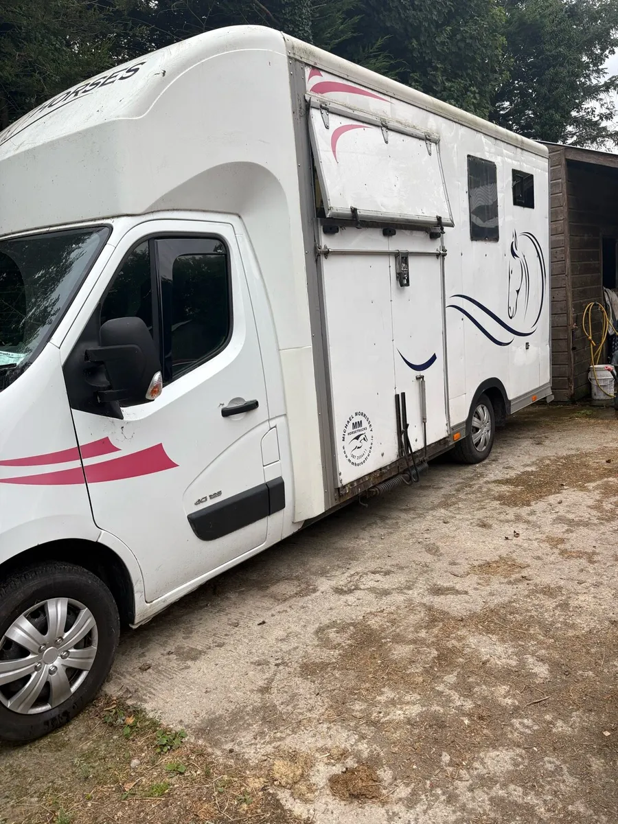 3.5 horse van - Image 1