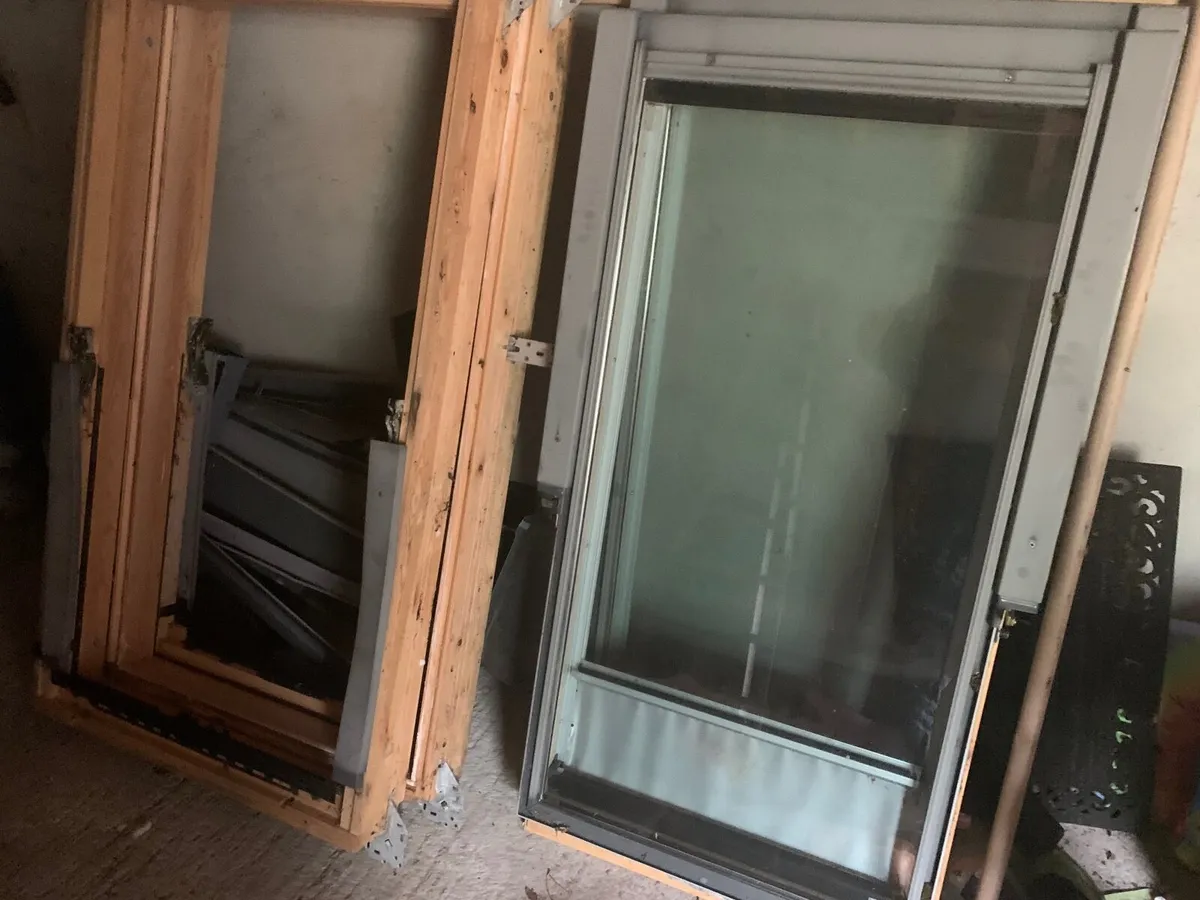 2 Velux windows, 140 by 78 cm - Image 1