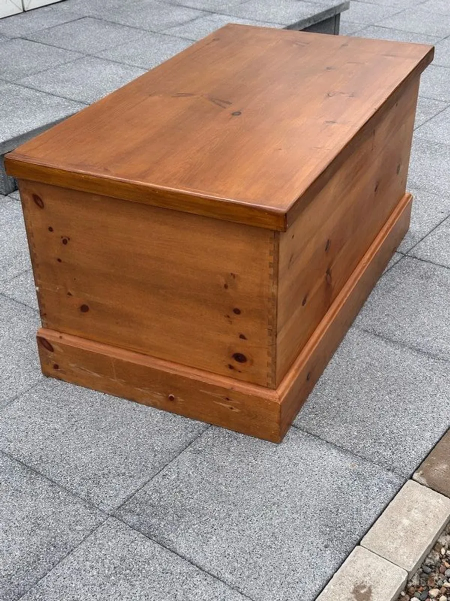 Blanket box/storge - Image 1