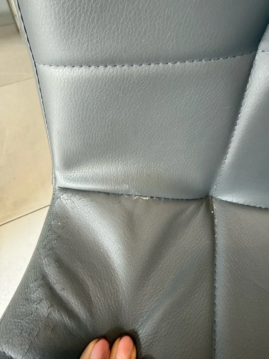 Chairs x 6 - Image 3