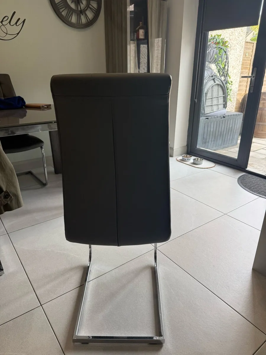 Chairs x 6 - Image 2