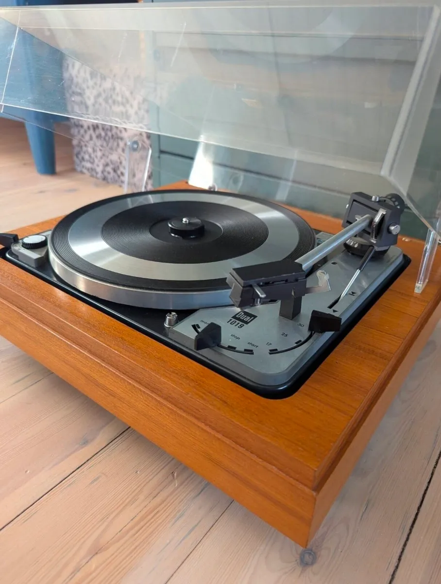Dual 1019 - Dual 510 Turntable (read description) - Image 1