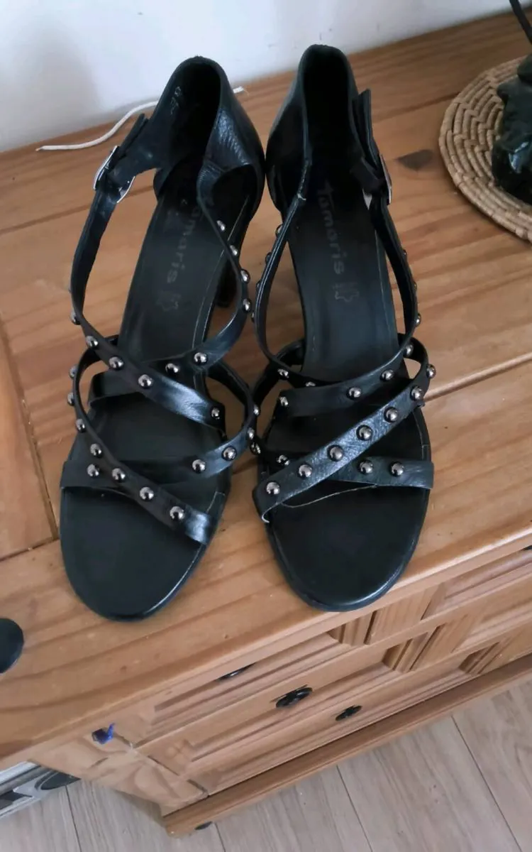 Brand new Ladies designer shoes size 41 black - Image 1
