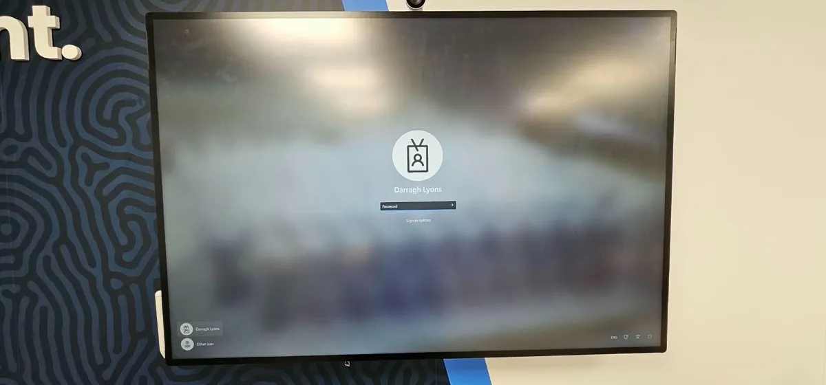 Microsoft Surface Hub 2S , 4K Interactive Touchscr - Image 3