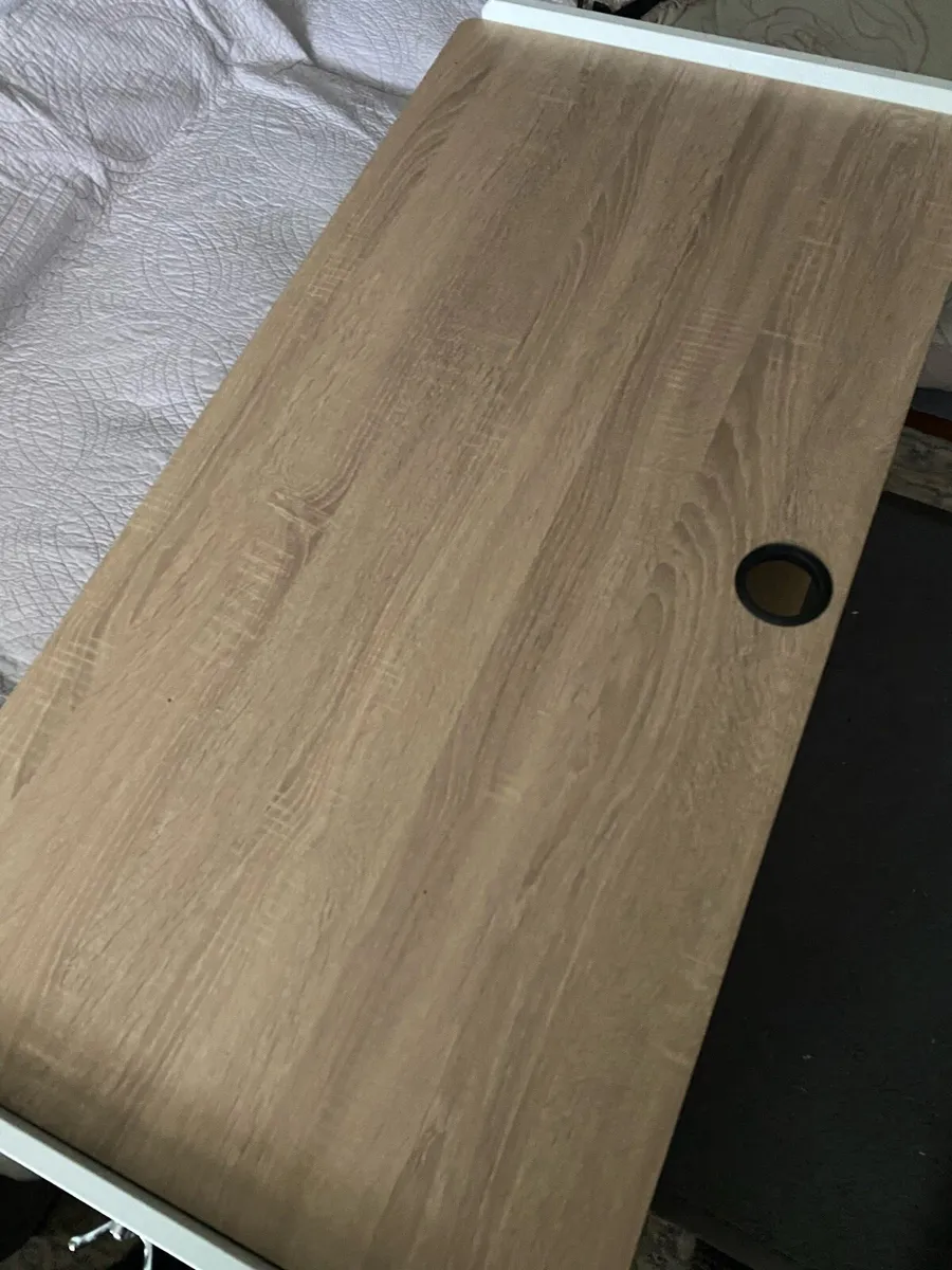 Desk - Image 4