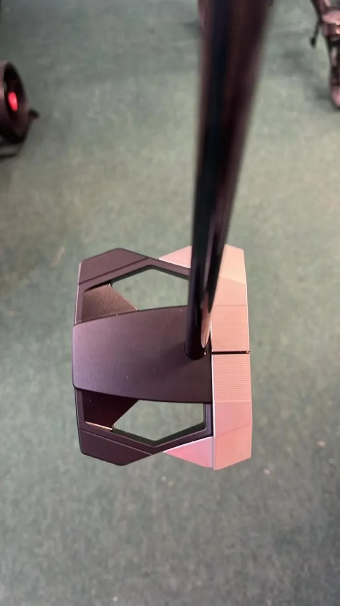 NEW Taylormade Spider ZT BLACK 34'  €549 Now €429 - Image 4