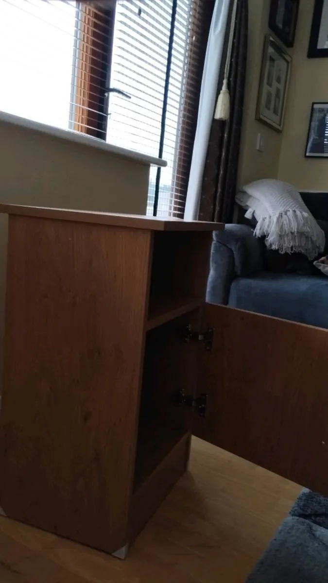 3no Bedside Lockers - Image 4