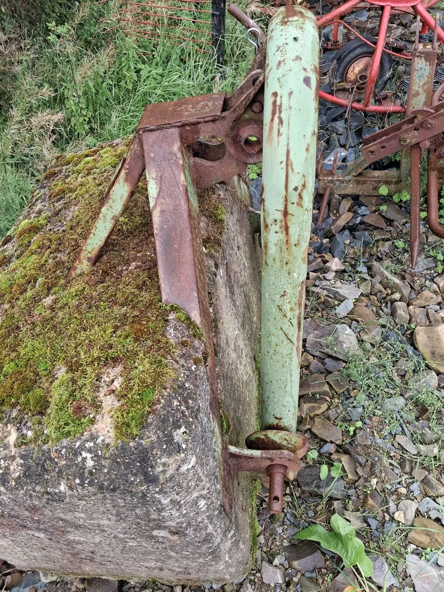 Silage Bales ,  tractor weight, rear bale spike - Image 3