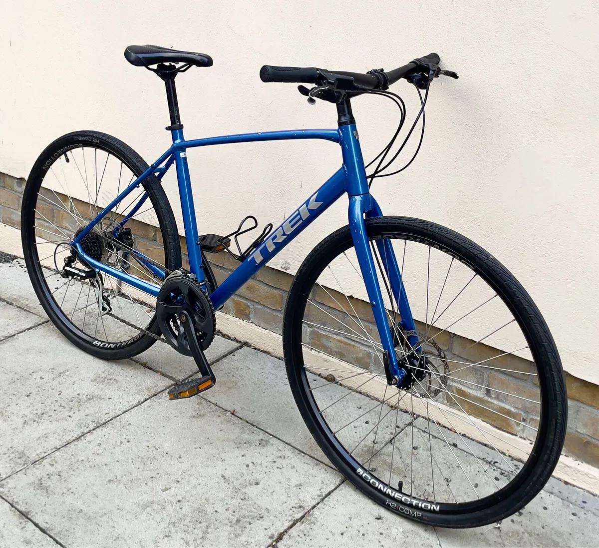 Trek Fx2 Hybrid bike - Size L - Great Condition - Image 2