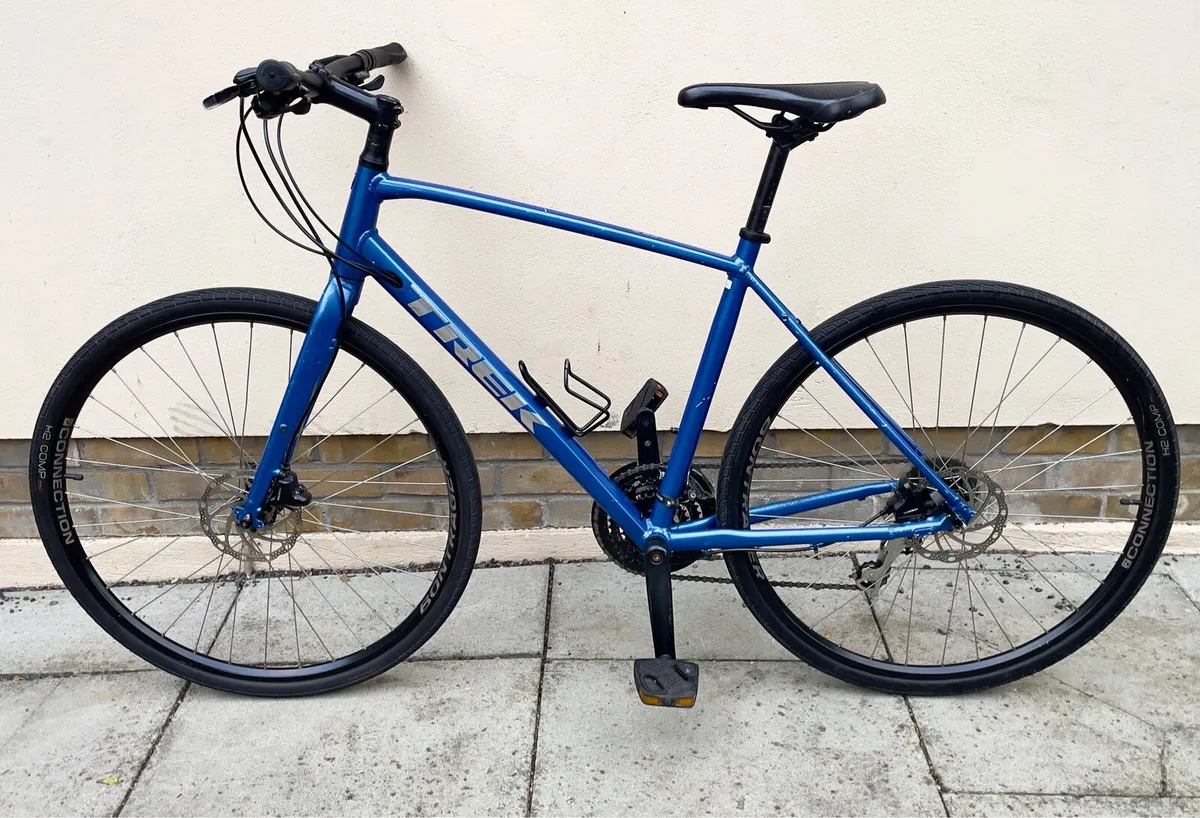 Trek Fx2 Hybrid bike - Size L - Great Condition - Image 3