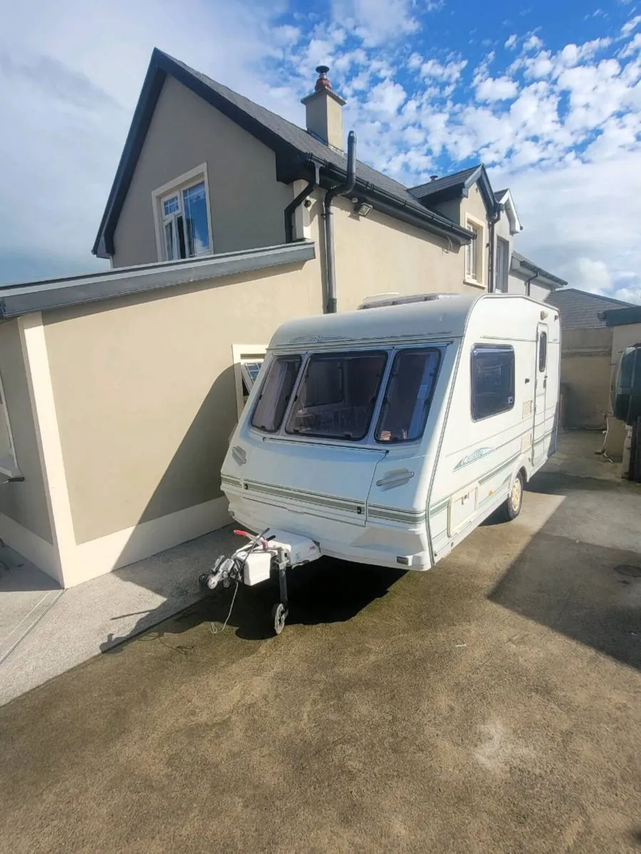 2/3 bert Abbey caravan in excellent condition - Image 1