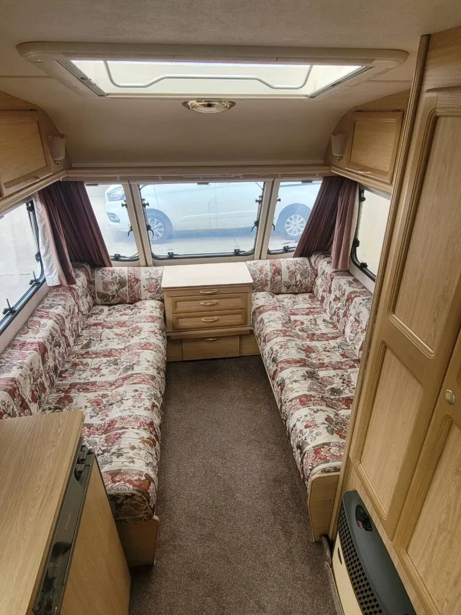 2/3 bert Abbey caravan in excellent condition - Image 4