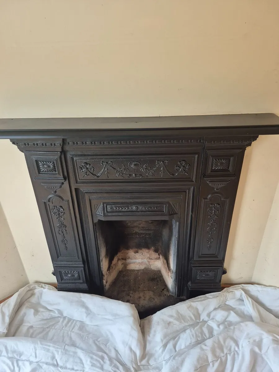 Fireplace Surround_Cast Iron