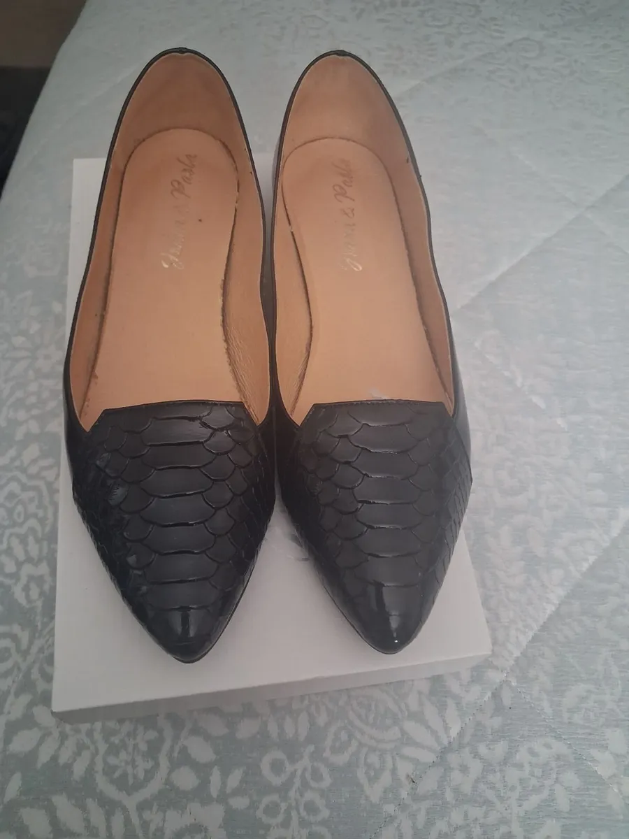 Shoes - Image 4