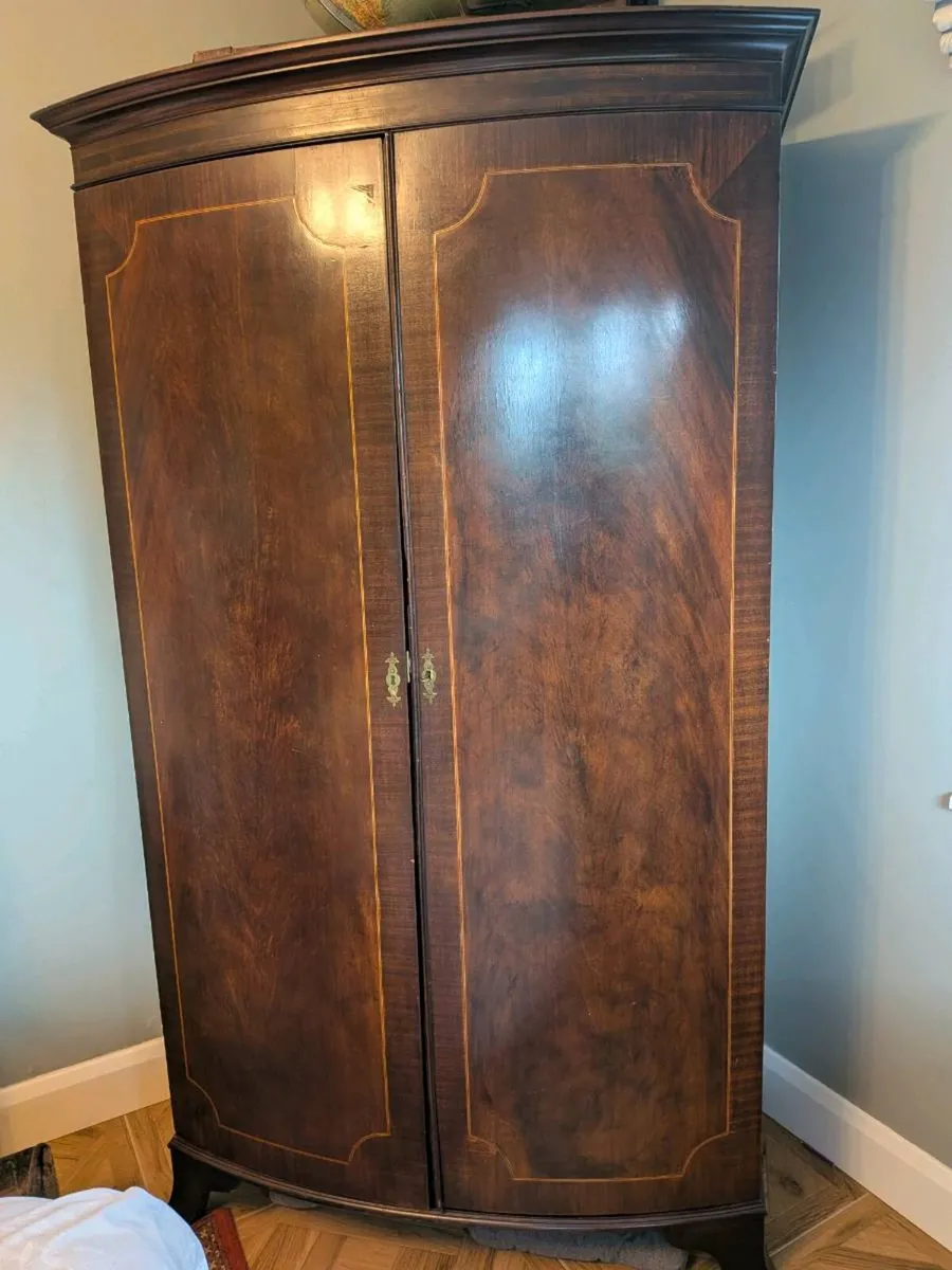 Antique Edwardian Inlaid Mahogany Wardrobe - Image 1