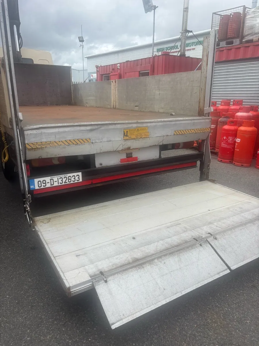 Trucks - Image 4